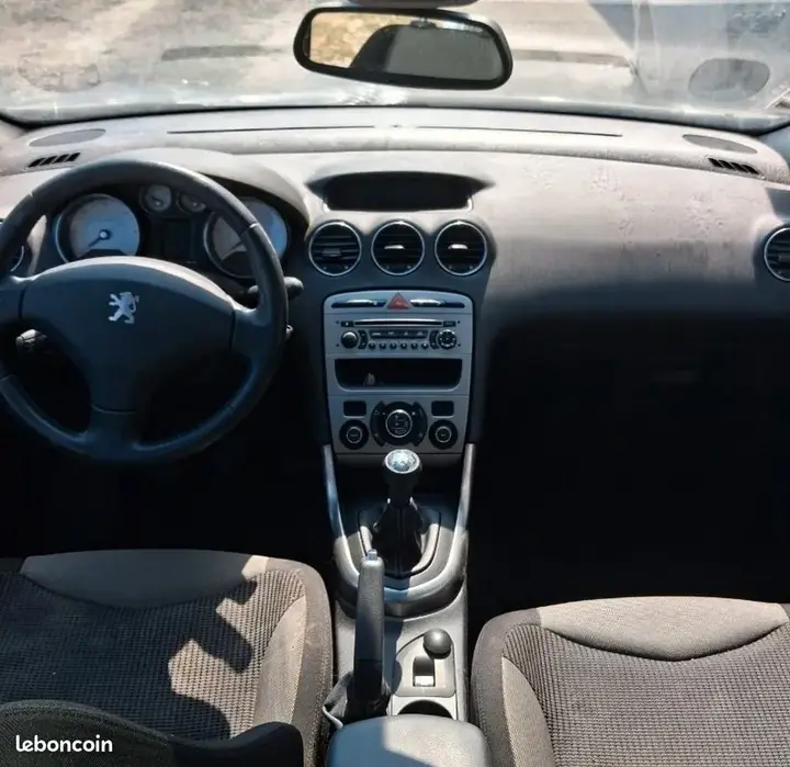 Peugeot 308 2010 photo 3