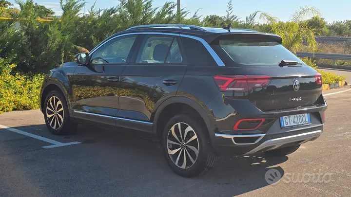 Volkswagen T-Roc 2024 photo 4