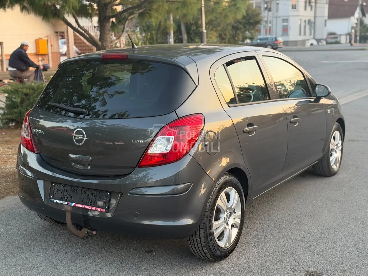Opel Corsa D 2011 photo 2