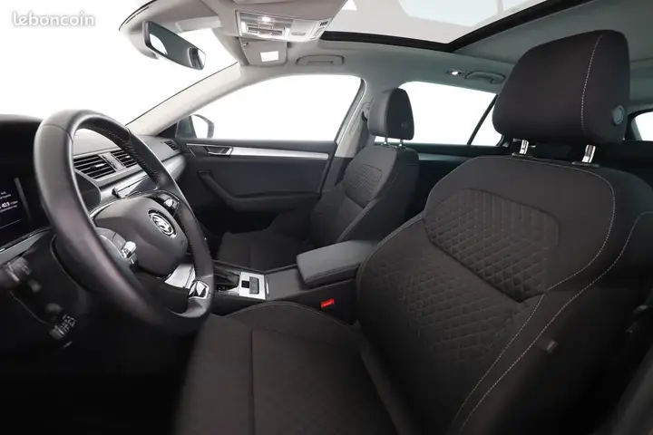 Skoda Superb 2024 photo 5