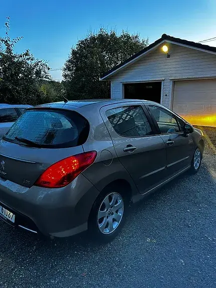 Peugeot 308 2011 photo 4