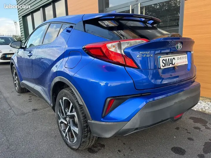 Toyota C-Hr 2018 photo 4