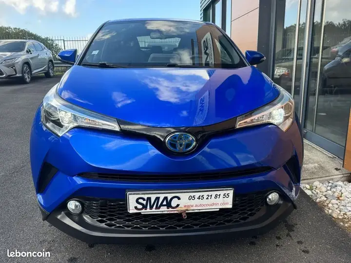Toyota C-Hr 2018 photo 2