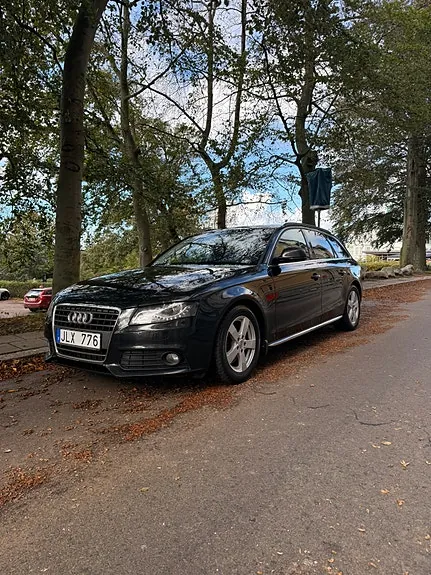 Audi A4 2009 photo 2