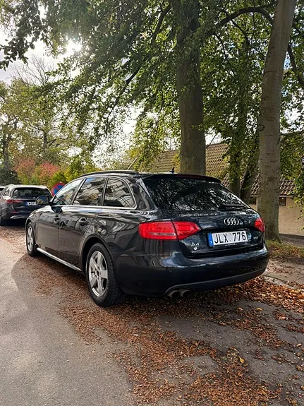 Audi A4 2009 photo 5