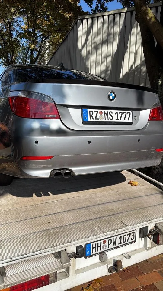 BMW 520I
