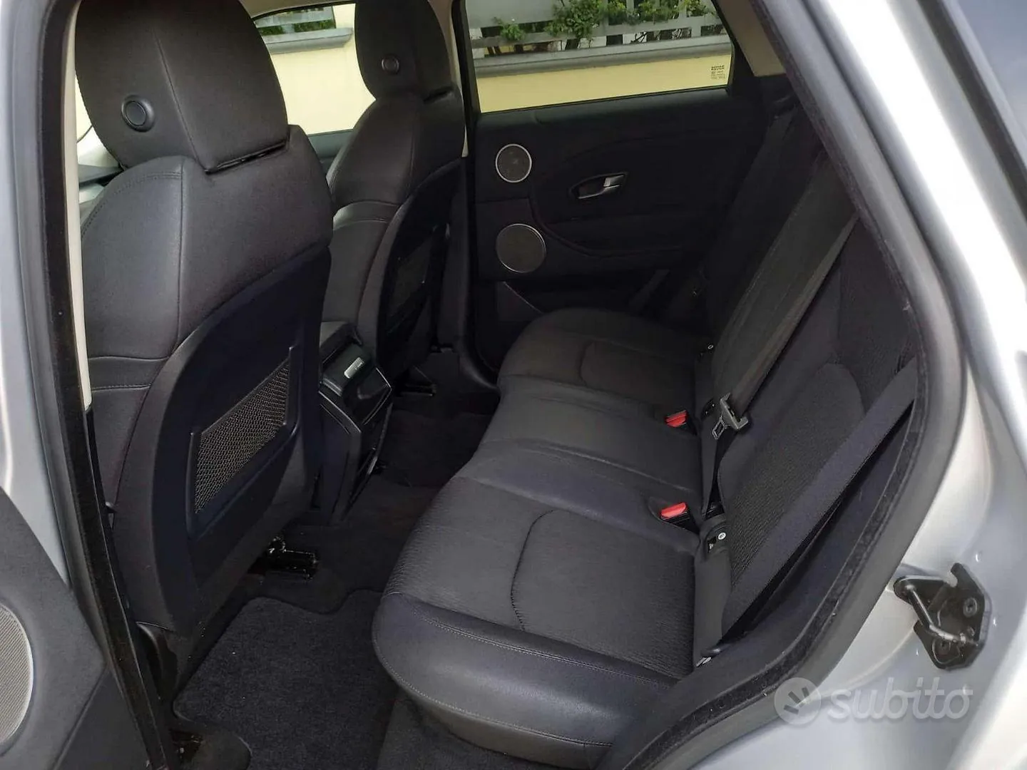 Land Rover Range Rover Evoque 2016 photo 4