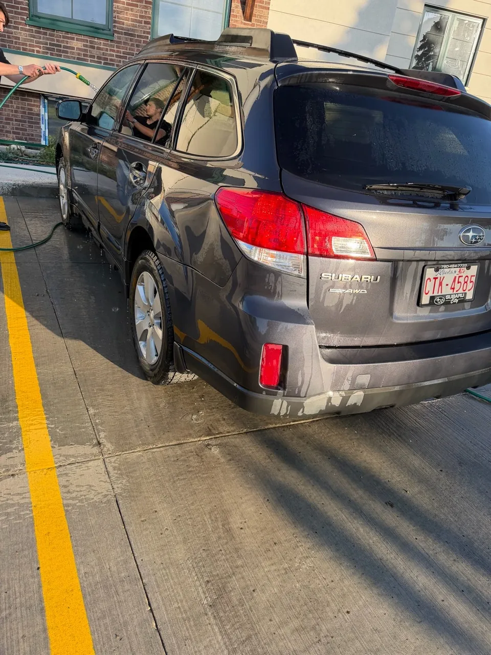 Subaru Outback 2011 photo 2