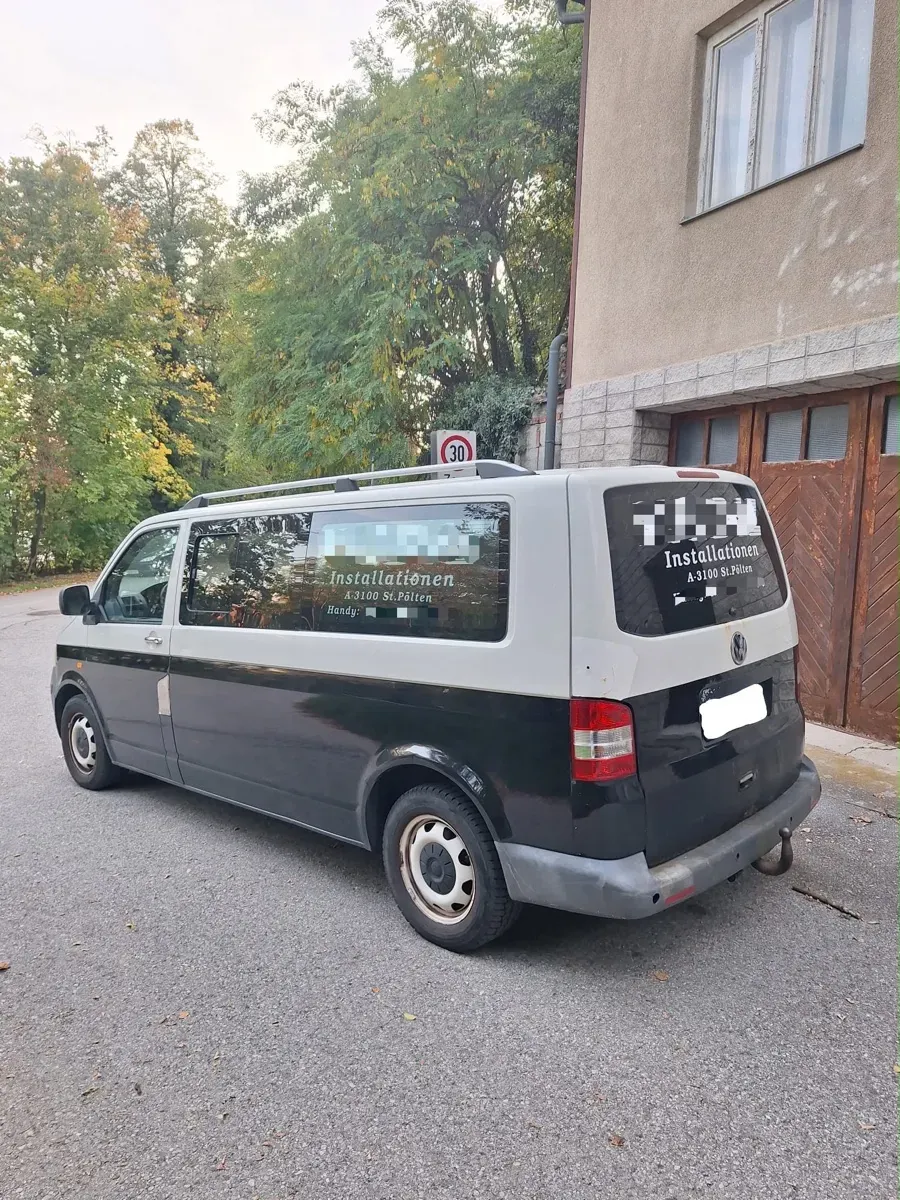 Volkswagen T5 2004 photo 3