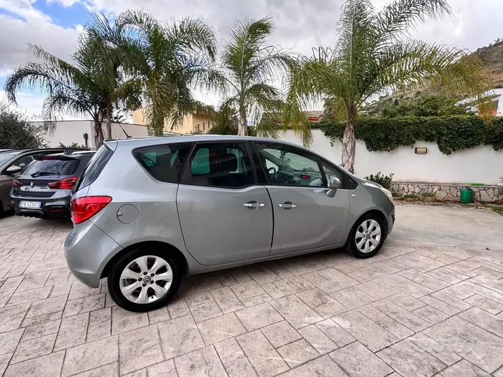 Opel Meriva 2011 photo 3