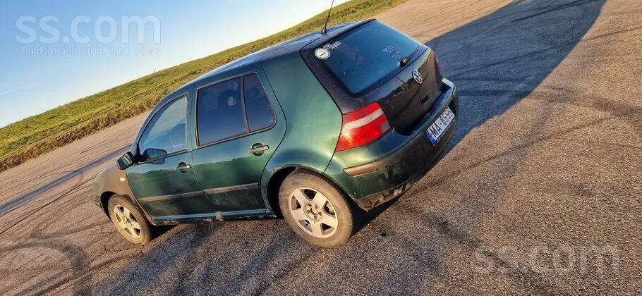 Volkswagen Golf 4