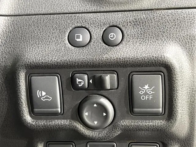 Nissan Note 2018 photo 4