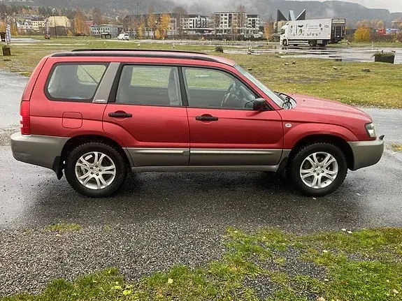 Subaru Forester 2004 photo 5