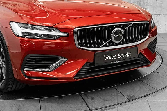 Volvo V60 2023 photo 3