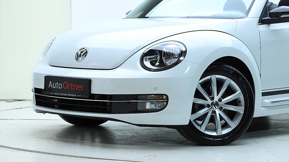 Volkswagen Beetle 2015 photo 2
