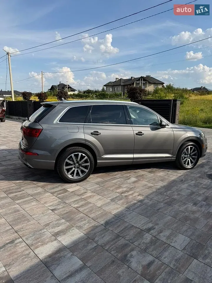 Audi Q7 2017 photo 4