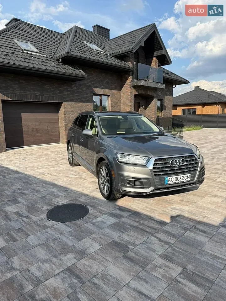 Audi Q7 2017 photo 5