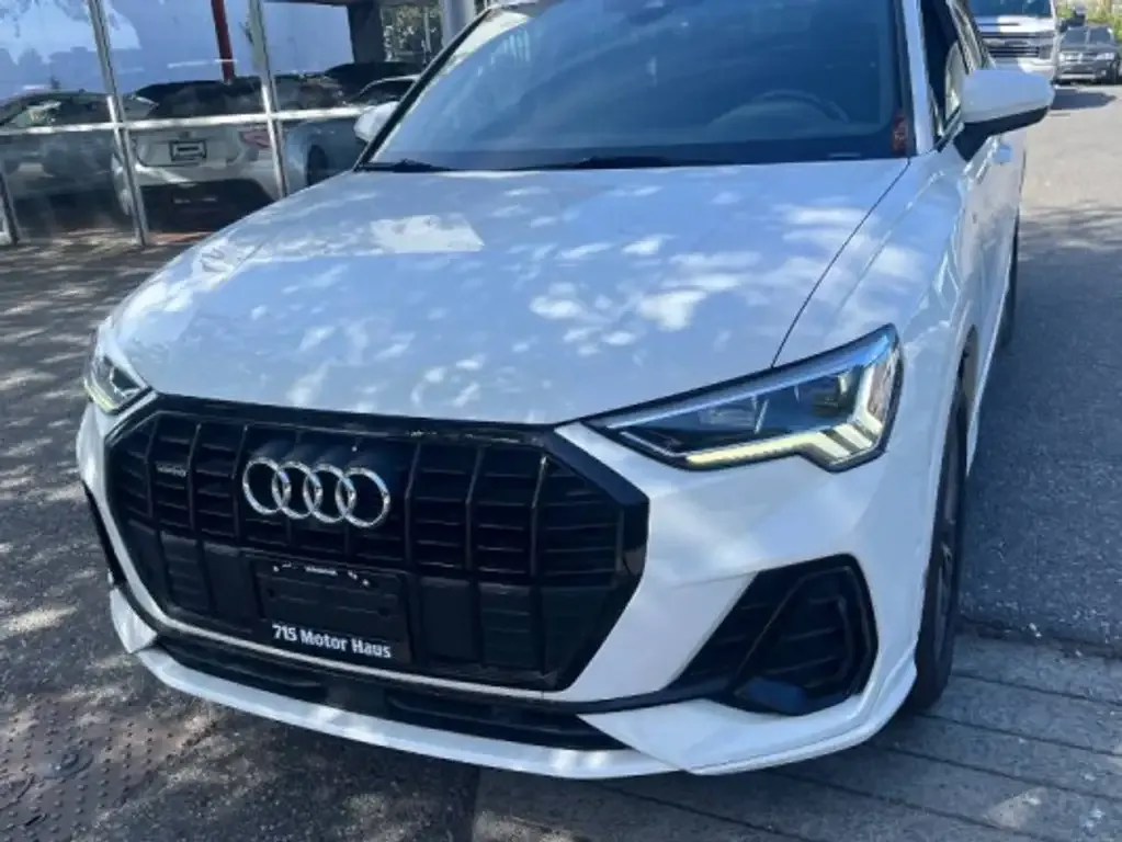 Audi Q3 2020 photo 2