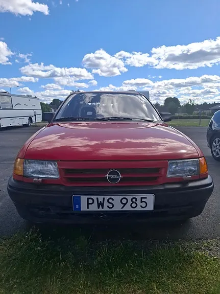 Opel Astra 1993 photo 4