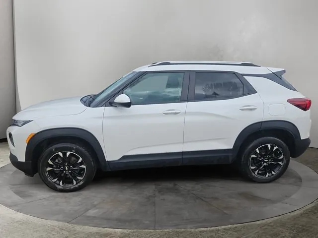 Chevrolet Trailblazer 2023 photo 2
