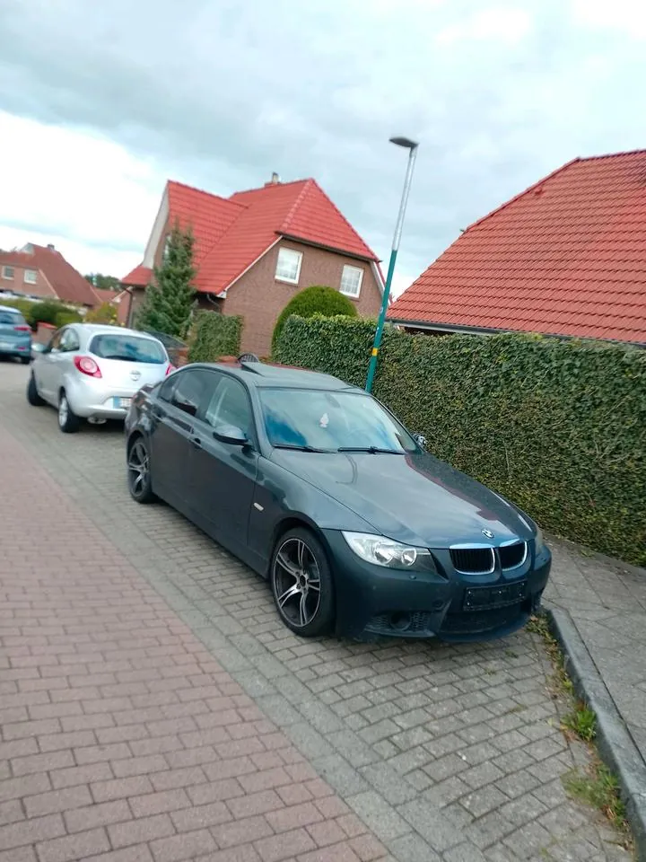 BMW 320I
