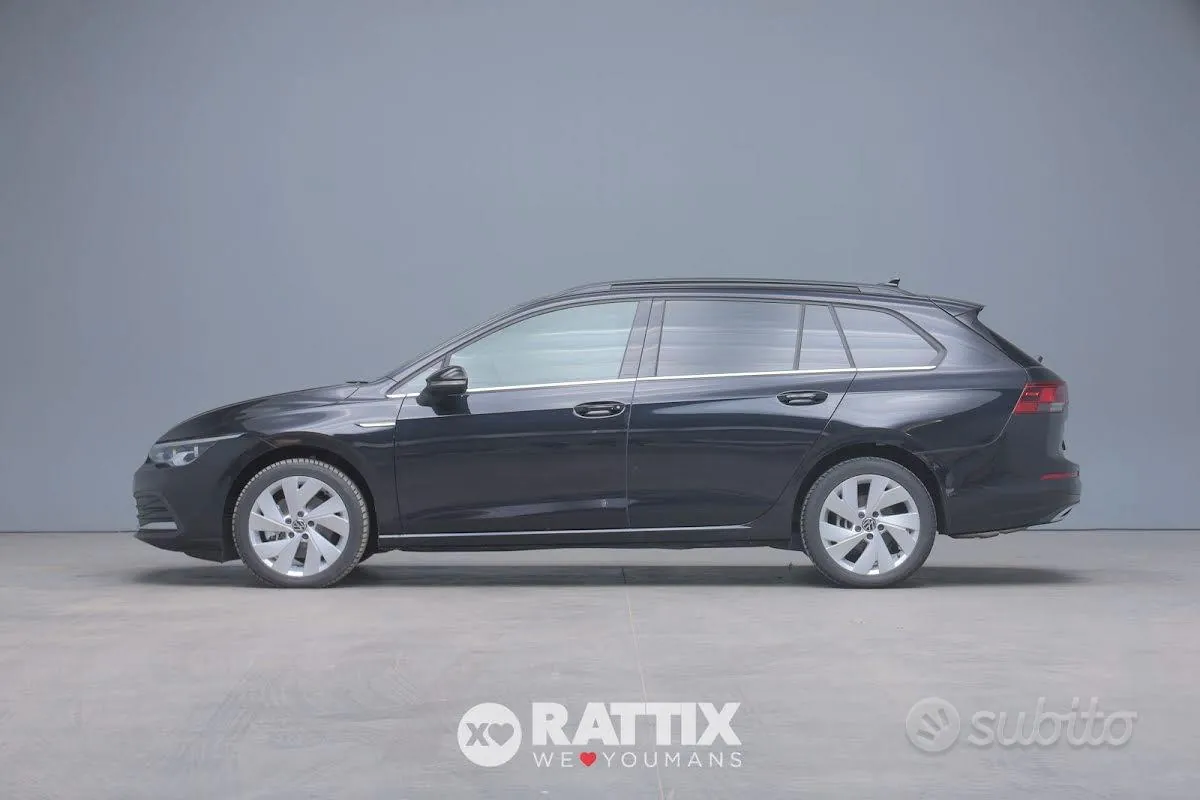 Volkswagen Golf 2024 photo 2