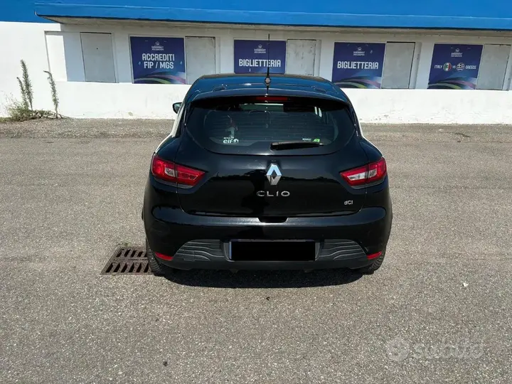 Renault Clio 2014 photo 2