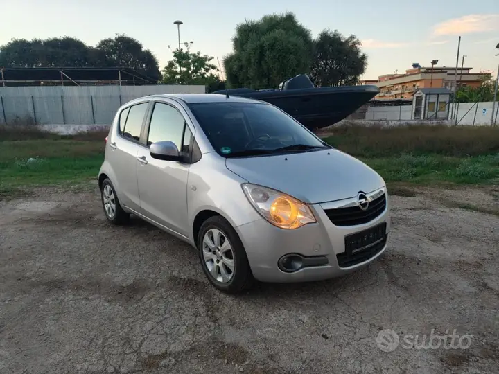 Opel Agila