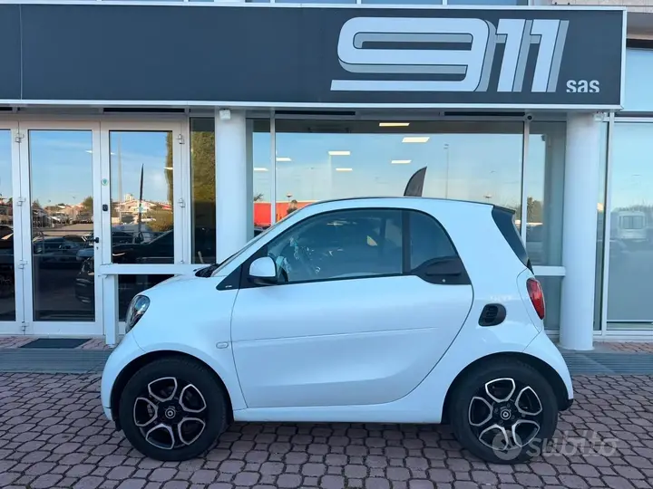 Smart Fortwo 2015 photo 3