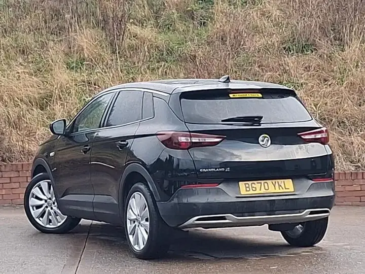 Vauxhall Grandland X 2020 photo 2