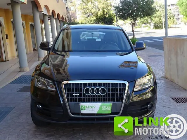 Audi Q5 2010 photo 2