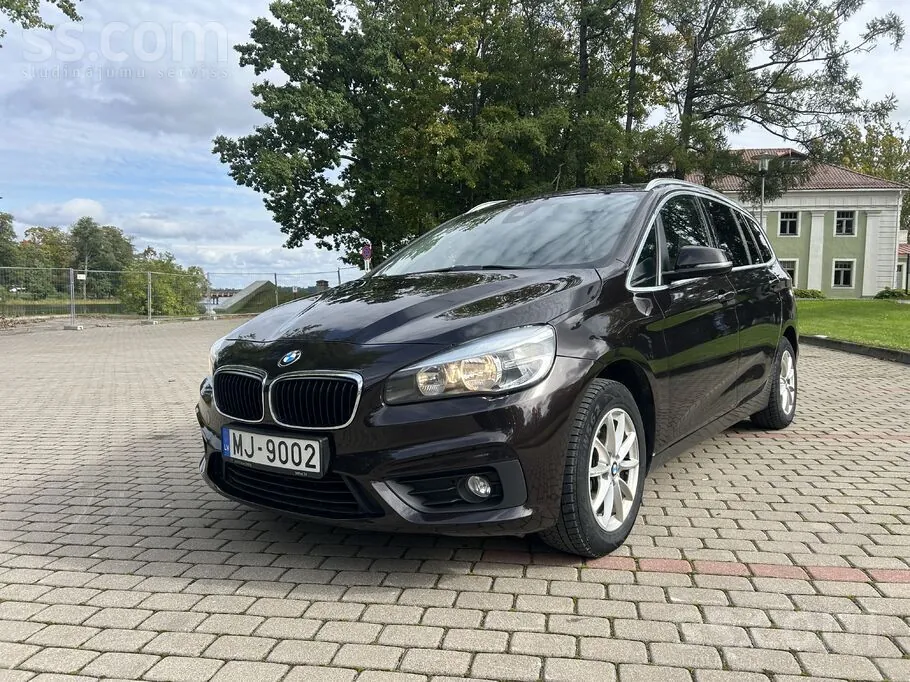 BMW 216D Grand Tourer