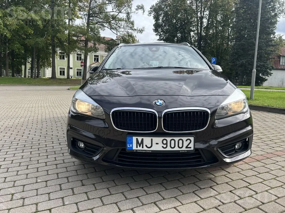 BMW 216D Grand Tourer 2015 photo 3