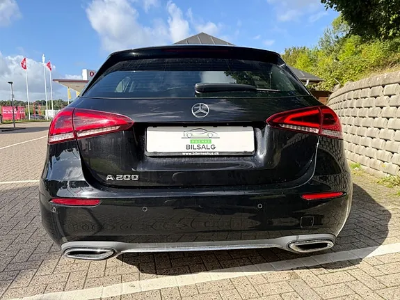 Mercedes-Benz A200 2018 photo 4