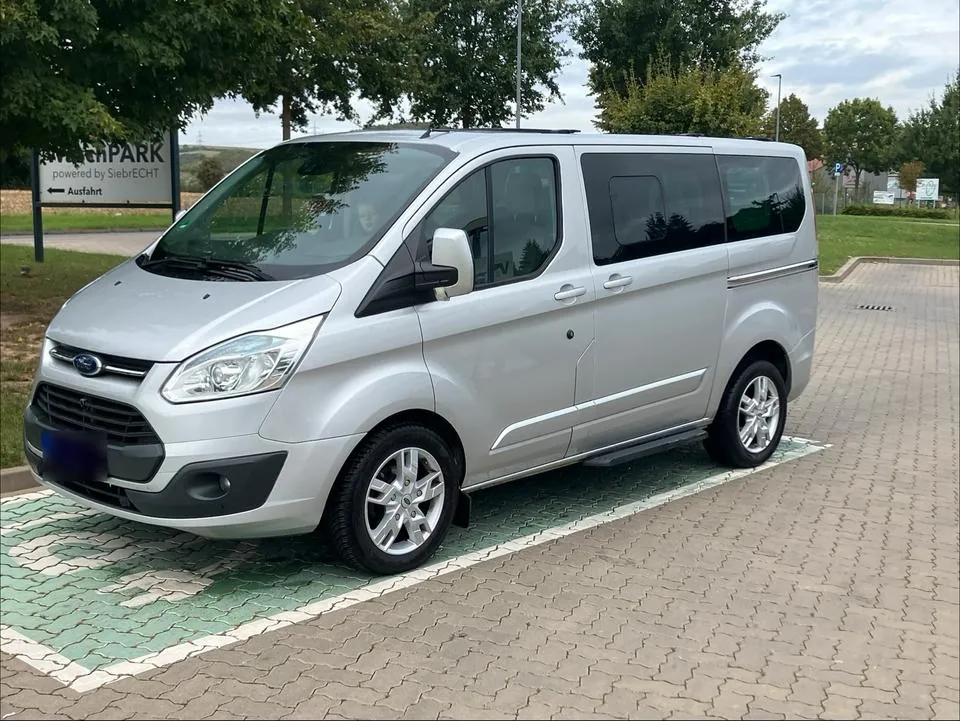 Ford Tourneo Custom