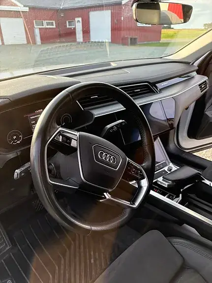 Audi E-Tron 2020 photo 4