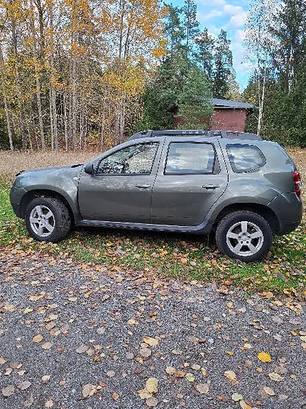 Dacia Duster 2015 photo 2