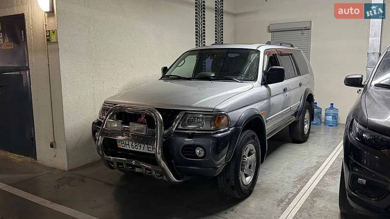 Mitsubishi Pajero Sport 2005 photo 2