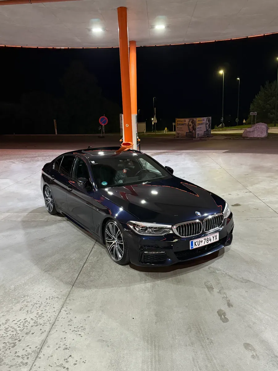 BMW 5 Series 2017 photo 2