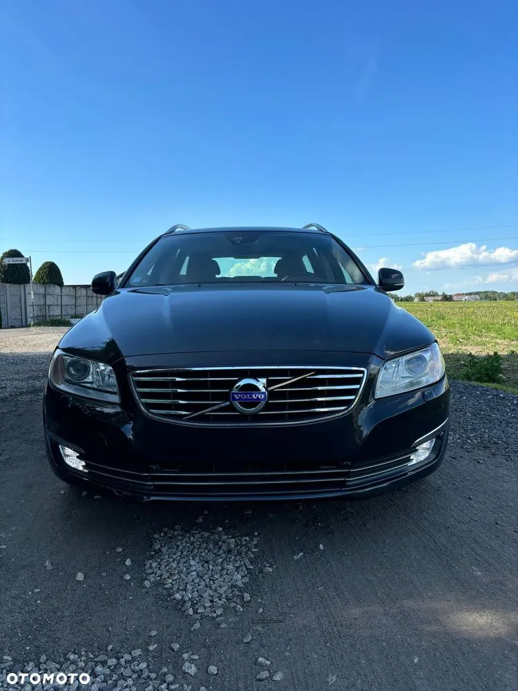 Volvo V70 2015 photo 2