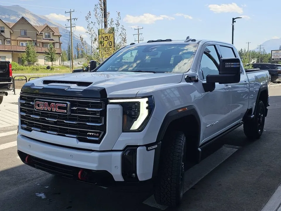 GMC Sierra 2500Hd 2026 photo 4