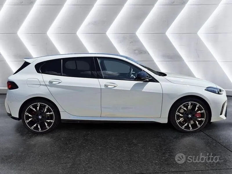 BMW 1 Series 2026 photo 5