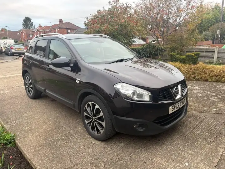 Nissan Qashqai 2013 photo 2