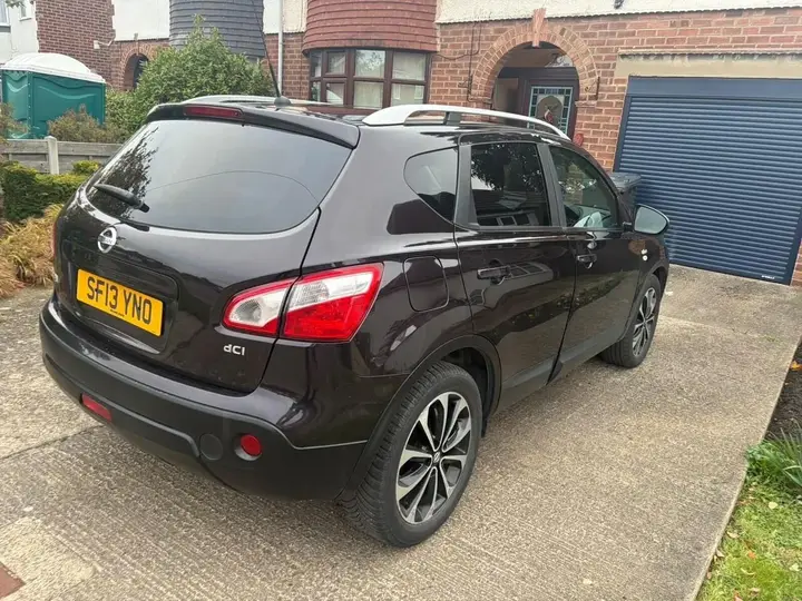 Nissan Qashqai 2013 photo 4