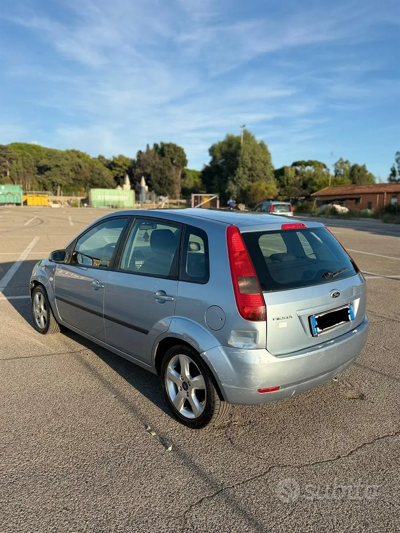 Ford Fiesta 2006 photo 4