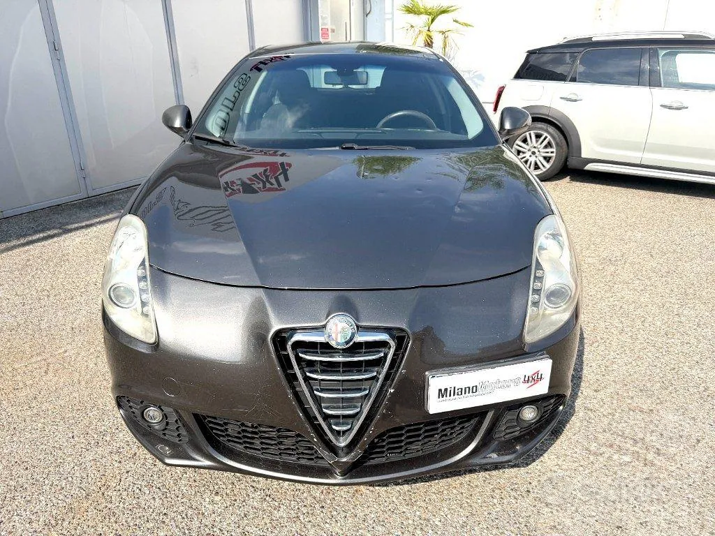 Alfa Romeo Giulietta 2012 photo 5