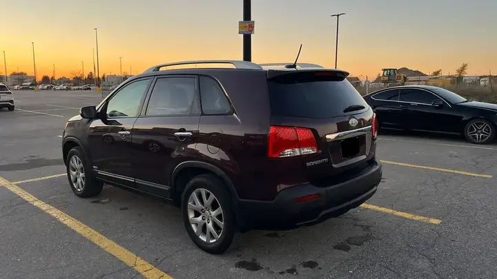 Kia Sorento 2011 photo 3