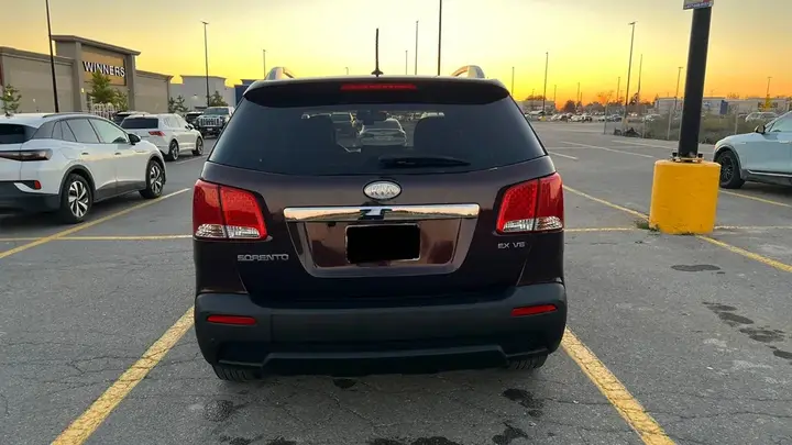 Kia Sorento 2011 photo 4
