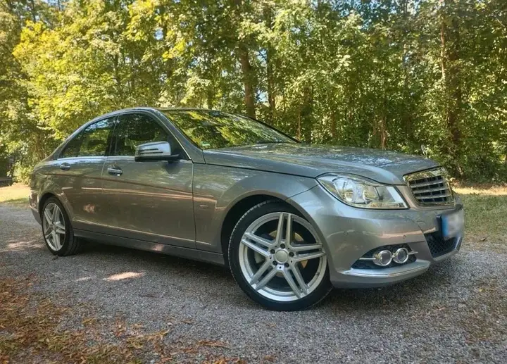 Mercedes-Benz C180