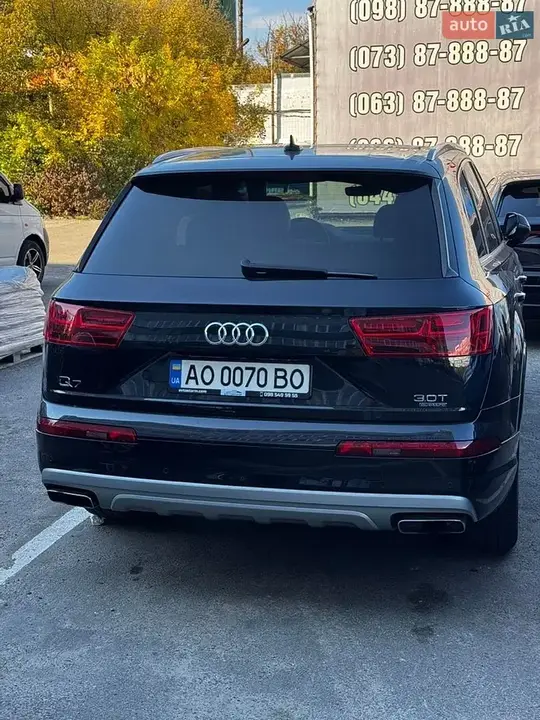Audi Q7 2017 photo 3